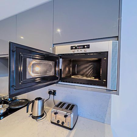 Ferienwohnung Deluxe 3 Bed Flat With Garden Finchley Exterior foto